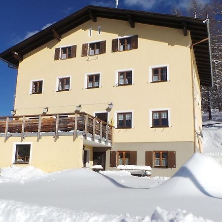 Skihuette Zams Exteriér fotografie