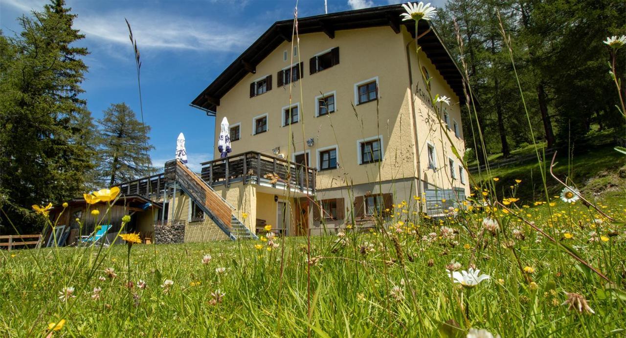 Skihuette Zams Exteriér fotografie